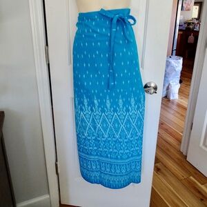 NEW Aqua Blue & White print Sarong from Thailand